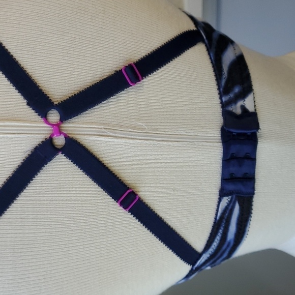 AMBRIELLE PUSH UP BRA, animal print.‎ Size 34A. Pink Boe and trim lace. - Picture 5 of 7